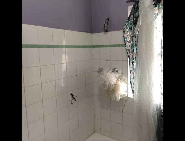 1 bed property to rent in ROSEBANK